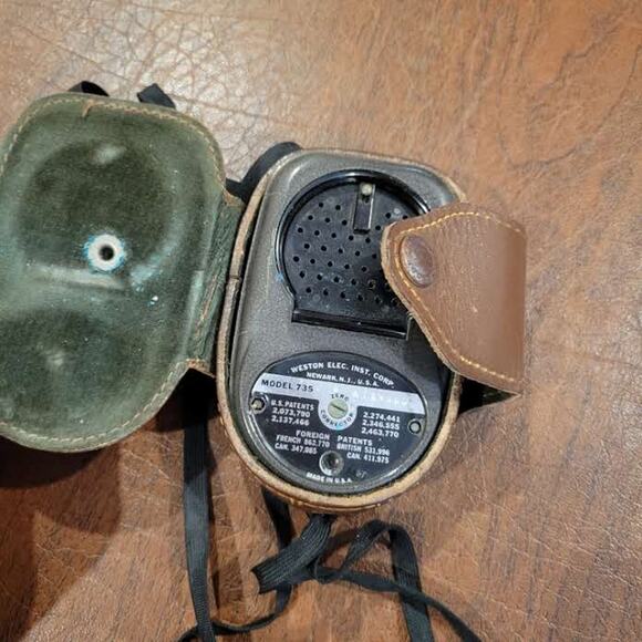Vintage Weston Master II Universal Exposure Meter Model 735 with Leather case - Picture 4 of 11
